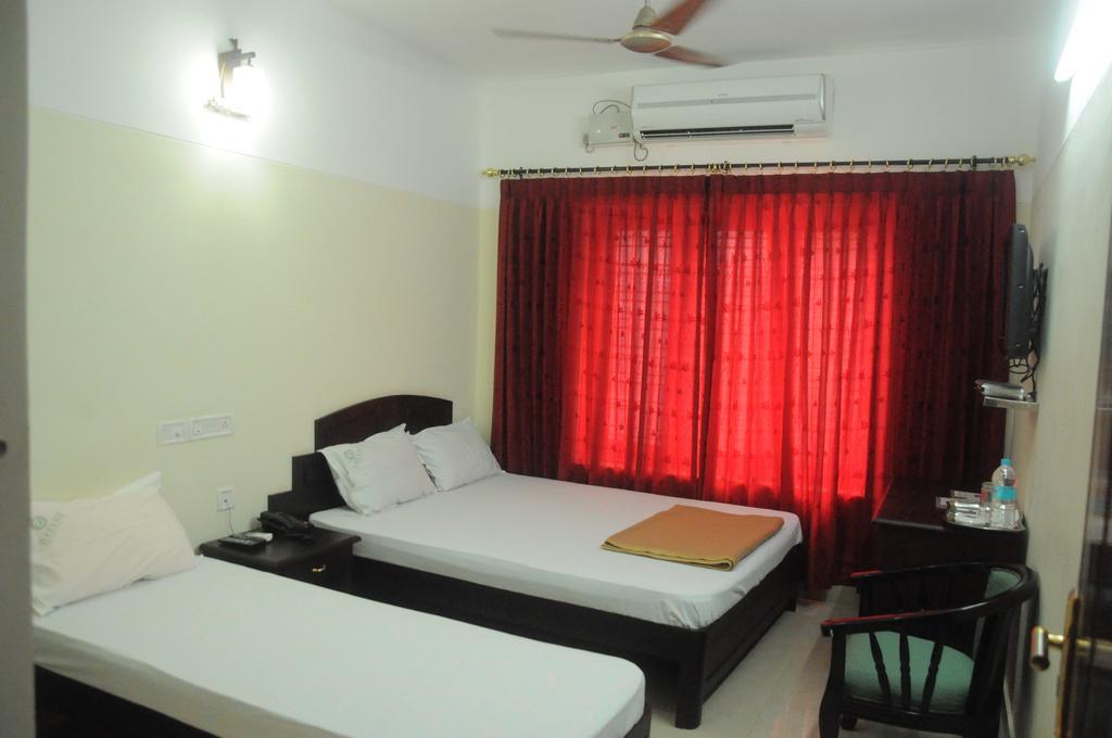 Dreamz Hotel Thiruvananthapuram Chambre photo