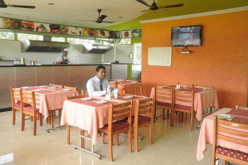 Dreamz Hotel Thiruvananthapuram Extérieur photo